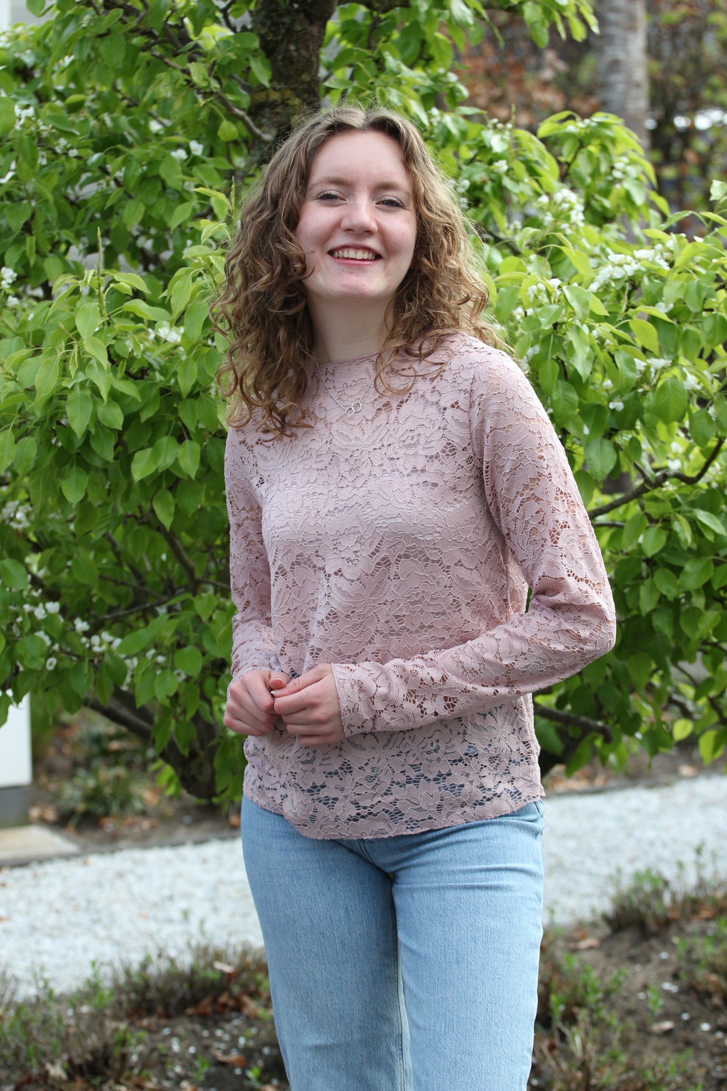 Kanten mesh top met lange mouwen en ronde hals Tess | Lichtroze - Iristra