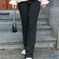 Flared legging met stretch in luxe stof, gedragen met blouse''
